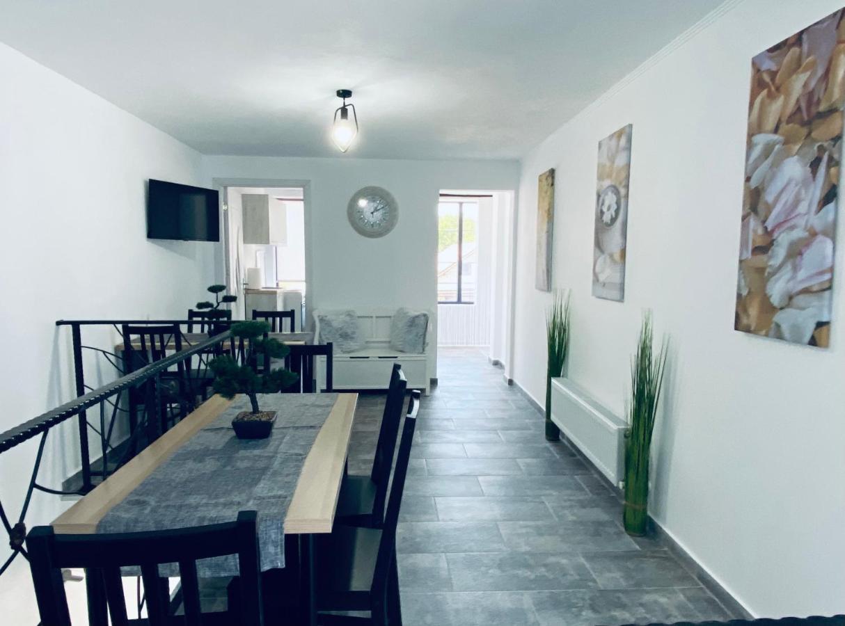 Homestay Four