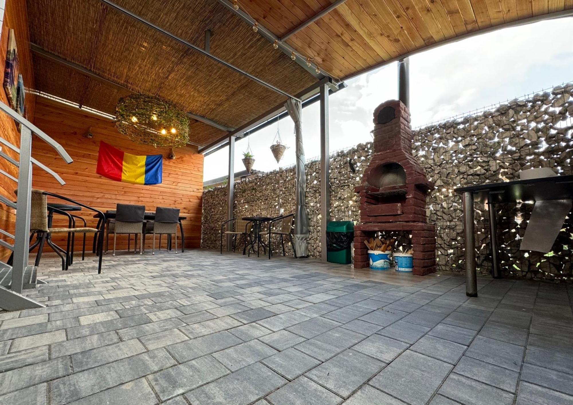 Four Homestay Curtea De Arges